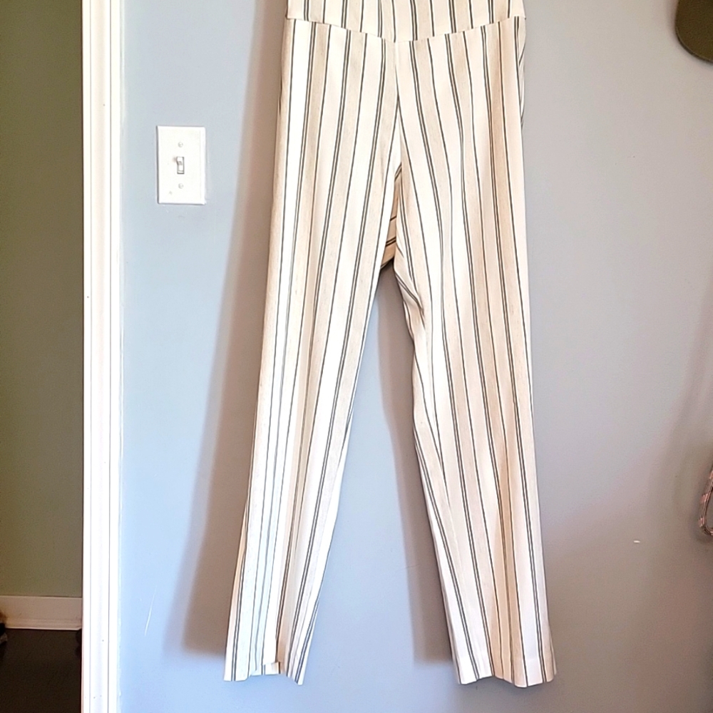 Size 16. Striped linen pants